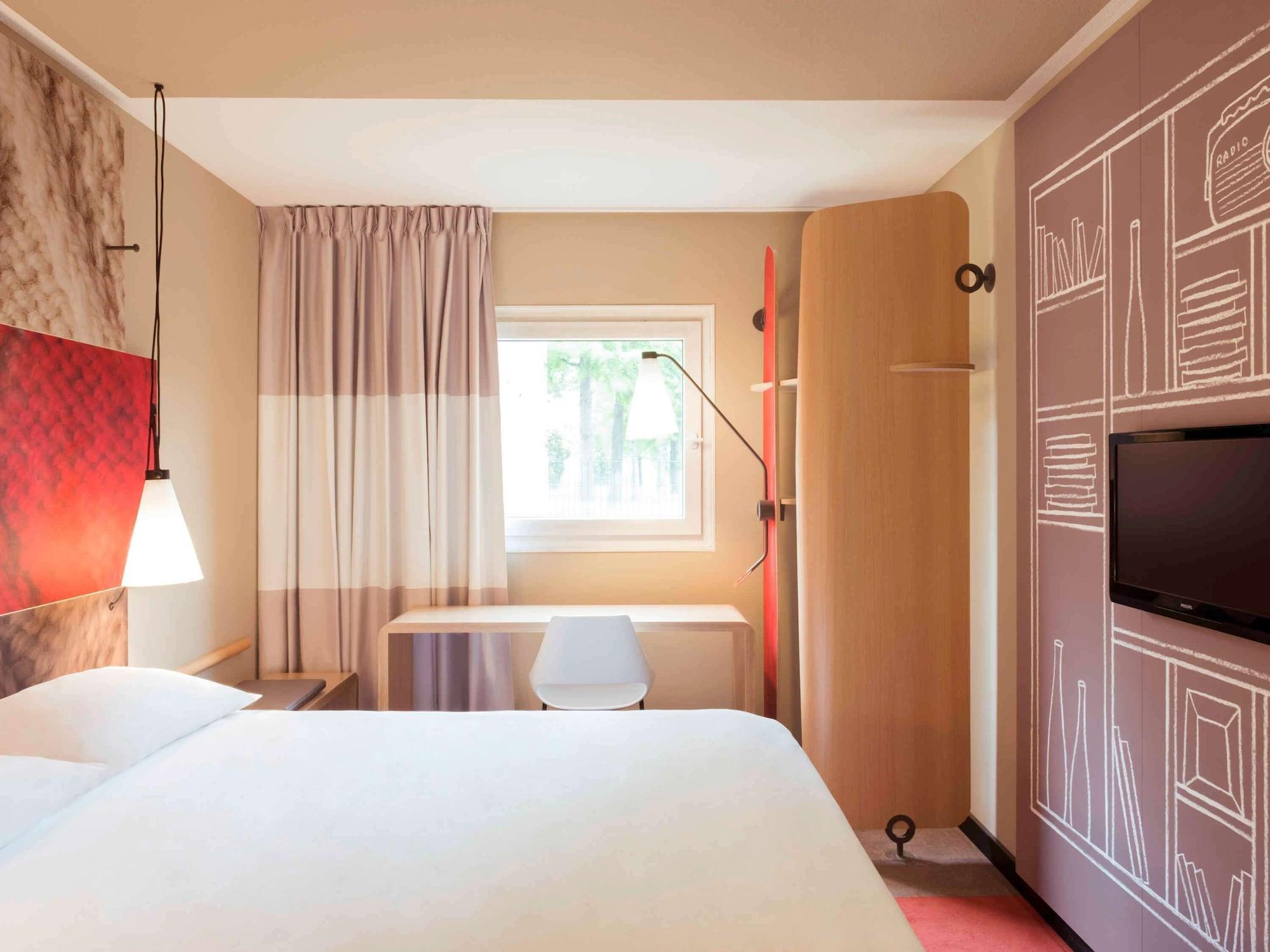 Ibis Paris Vanves Parc Des Expositions Exterior foto